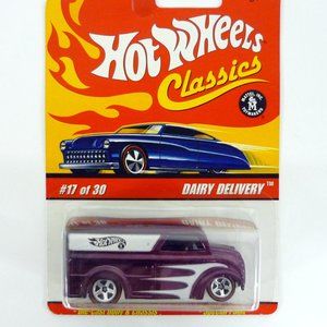 Hot Wheels Dairy Delivery Classics Series 2 #17 of 30 Purple Die-Cast Truck 2006